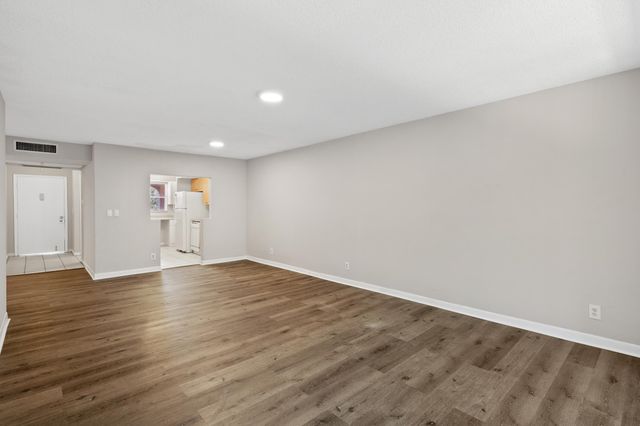 2700 Coral Springs Drive 309, Coral Springs, FL 33065