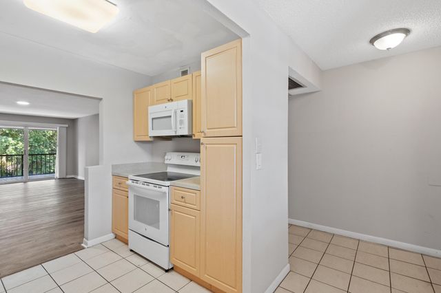 2700 Coral Springs Drive 309, Coral Springs, FL 33065