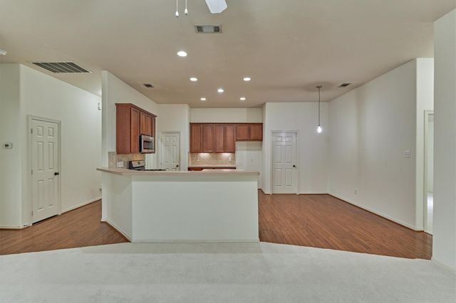 256 Mesa View, Conroe, TX 77316