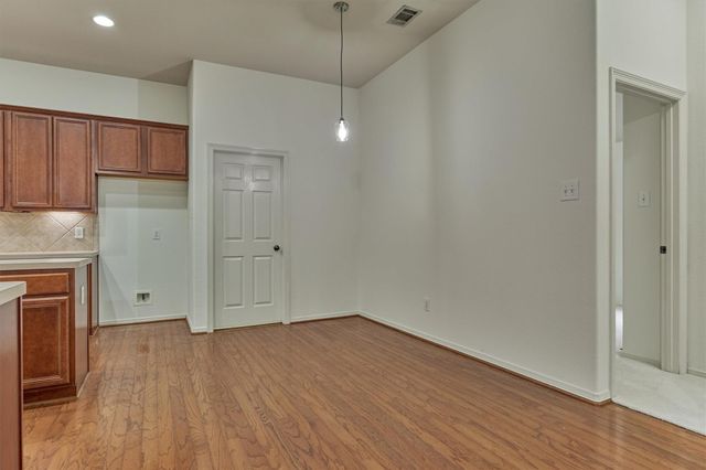 256 Mesa View, Conroe, TX 77316