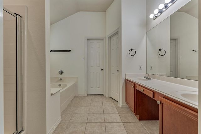 256 Mesa View, Conroe, TX 77316