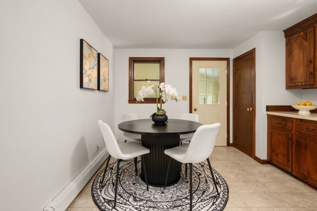 13 Pinewood Rd, Chelmsford, MA 01824