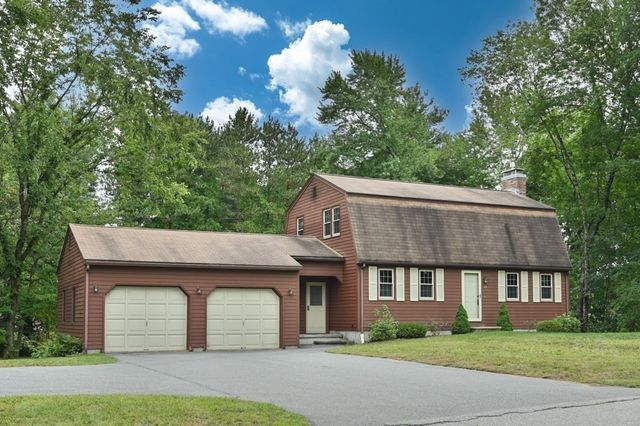 13 Pinewood Rd, Chelmsford, MA 01824