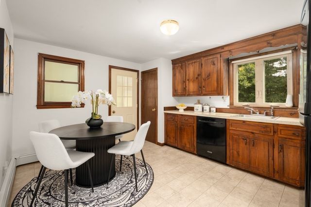 13 Pinewood Rd, Chelmsford, MA 01824