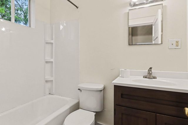 918 Dorchester Avenue SW, Grand Rapids, MI 49503