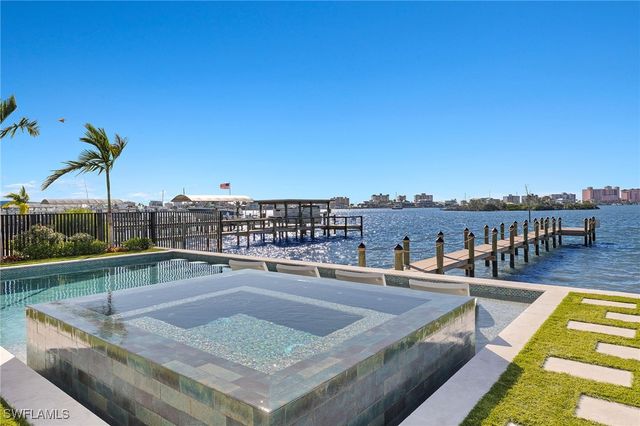 793 San Carlos DR, Fort Myers Beach, FL 33931