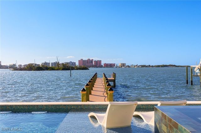 793 San Carlos DR, Fort Myers Beach, FL 33931