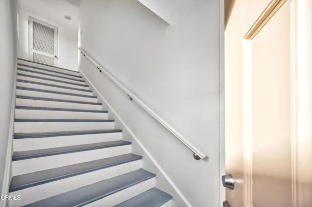 5321 Colodny Drive 11, Agoura Hills, CA 91301