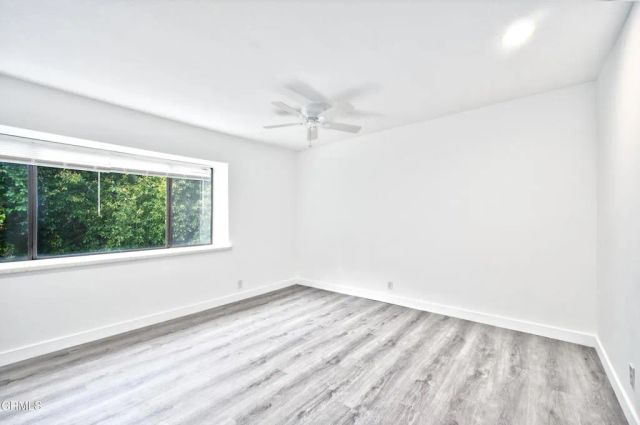 5321 Colodny Drive 11, Agoura Hills, CA 91301