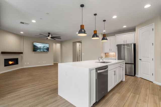 76 Mountaingem, Santa Fe, NM 87508