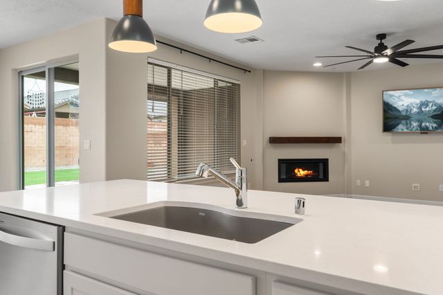 76 Mountaingem, Santa Fe, NM 87508