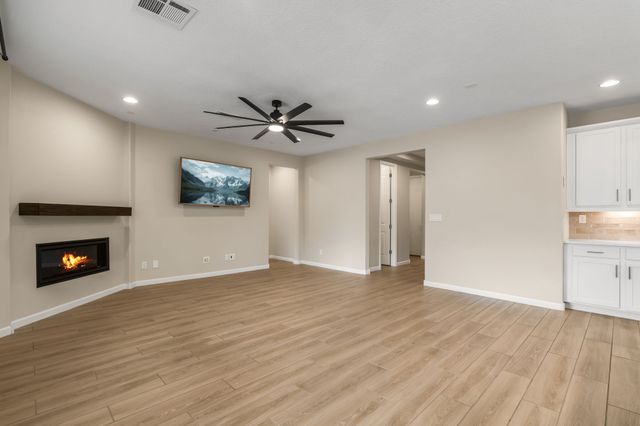 76 Mountaingem, Santa Fe, NM 87508