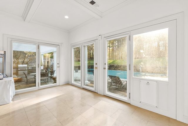 20 Burr Dr, Needham, MA 02492