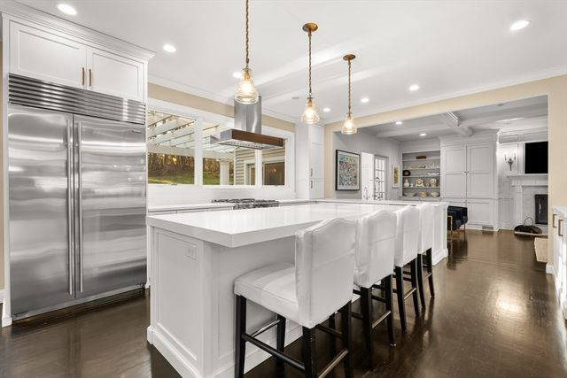20 Burr Dr, Needham, MA 02492