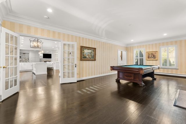 20 Burr Dr, Needham, MA 02492