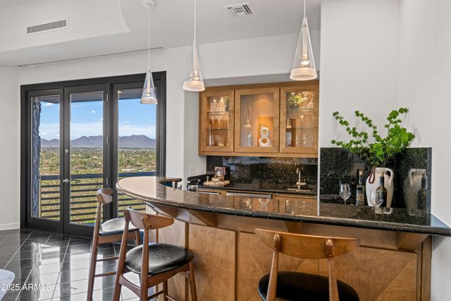 8060 N MUMMY MOUNTAIN Road, Paradise Valley, AZ 85253