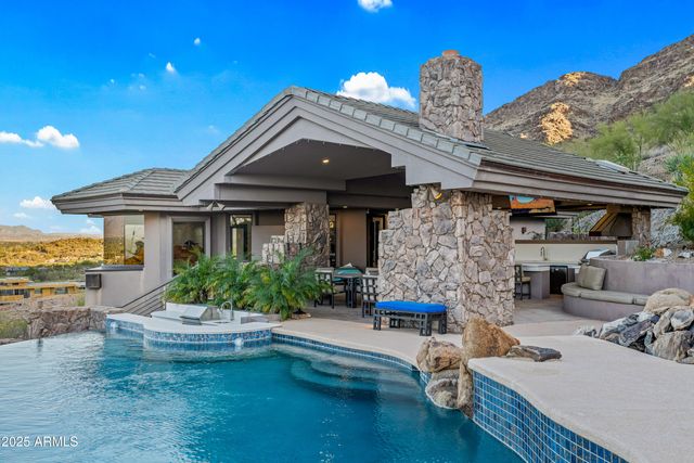 8060 N MUMMY MOUNTAIN Road, Paradise Valley, AZ 85253