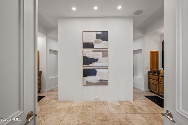 8060 N MUMMY MOUNTAIN Road, Paradise Valley, AZ 85253