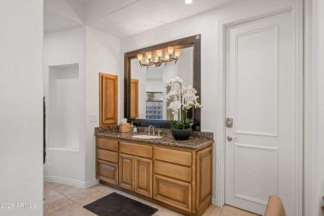 8060 N MUMMY MOUNTAIN Road, Paradise Valley, AZ 85253