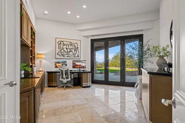 8060 N MUMMY MOUNTAIN Road, Paradise Valley, AZ 85253