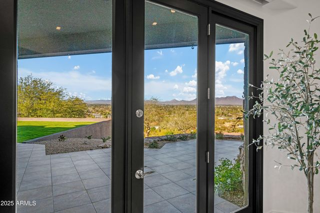 8060 N MUMMY MOUNTAIN Road, Paradise Valley, AZ 85253