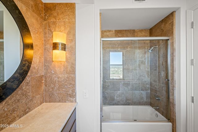 8060 N MUMMY MOUNTAIN Road, Paradise Valley, AZ 85253