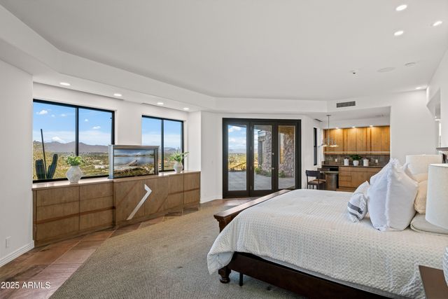 8060 N MUMMY MOUNTAIN Road, Paradise Valley, AZ 85253