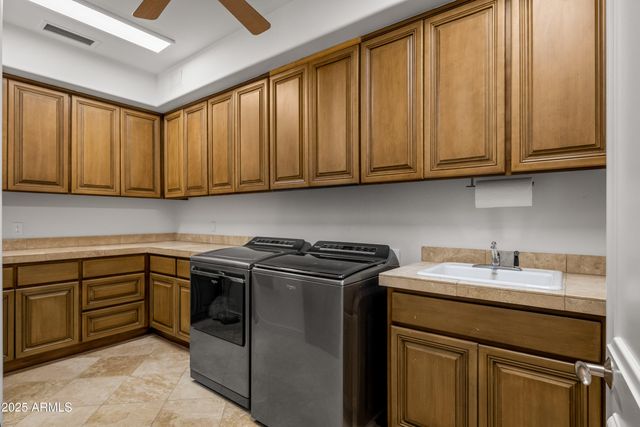 8060 N MUMMY MOUNTAIN Road, Paradise Valley, AZ 85253