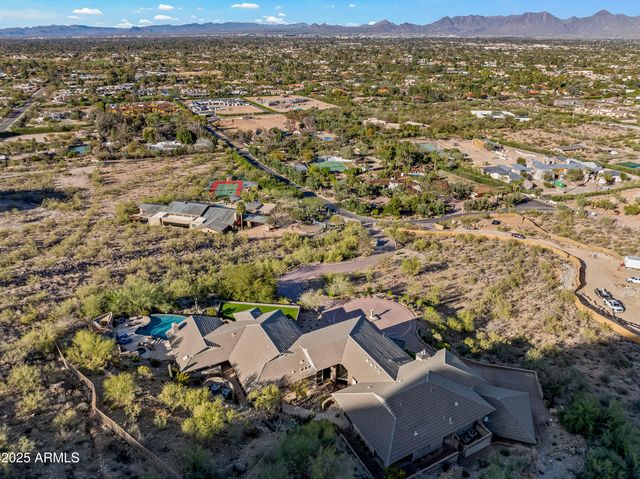 8060 N MUMMY MOUNTAIN Road, Paradise Valley, AZ 85253