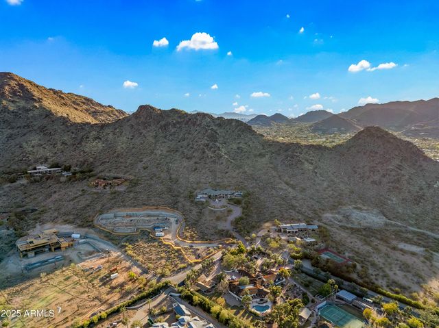 8060 N MUMMY MOUNTAIN Road, Paradise Valley, AZ 85253