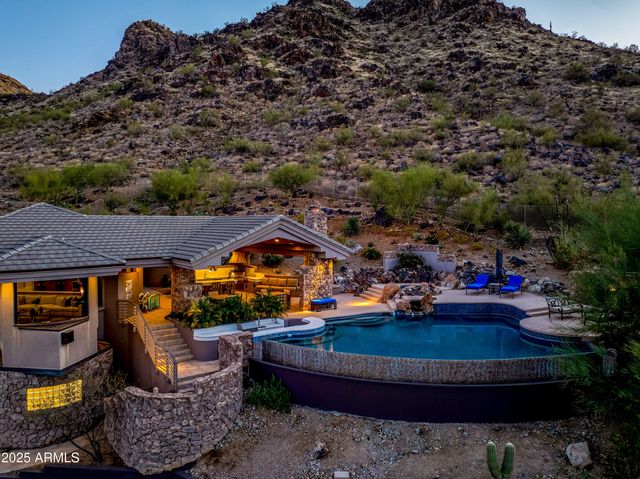 8060 N MUMMY MOUNTAIN Road, Paradise Valley, AZ 85253
