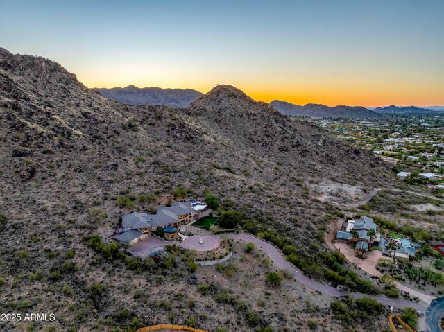 8060 N MUMMY MOUNTAIN Road, Paradise Valley, AZ 85253