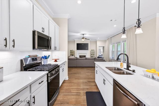 6855 Rolling Green Drive, Pass Christian, MS 39571