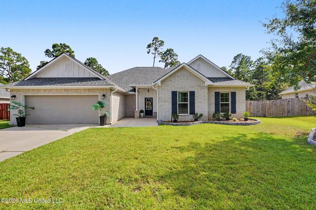 6855 Rolling Green Drive, Pass Christian, MS 39571