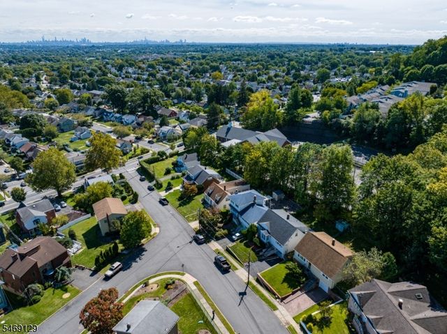 31 Dewey Avenue, Clifton City, NJ 07013