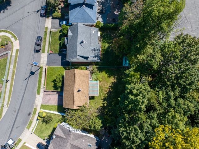 31 Dewey Avenue, Clifton City, NJ 07013
