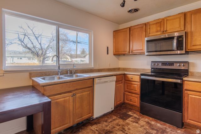 4942 S 4015 W, Taylorsville, UT 84129