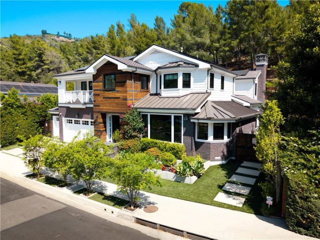 2520 La Condesa Drive, Los Angeles, CA 90049