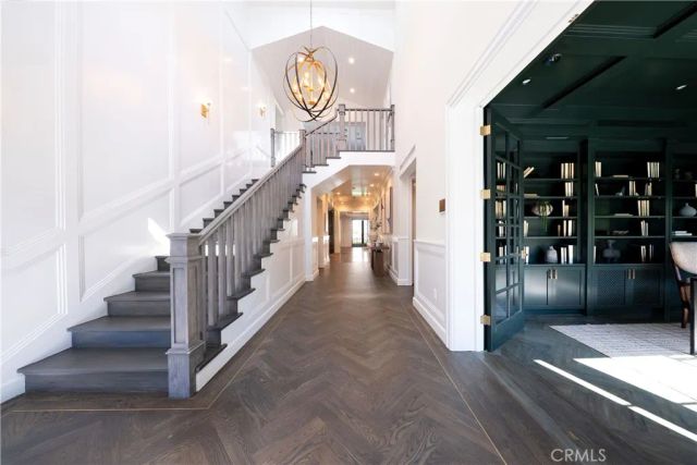 2520 La Condesa Drive, Los Angeles, CA 90049