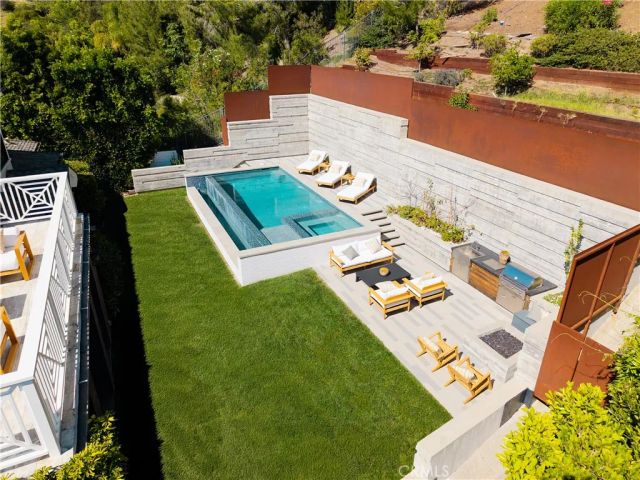 2520 La Condesa Drive, Los Angeles, CA 90049