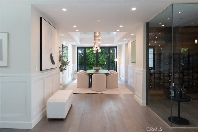 2520 La Condesa Drive, Los Angeles, CA 90049