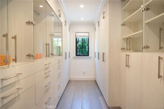 2520 La Condesa Drive, Los Angeles, CA 90049