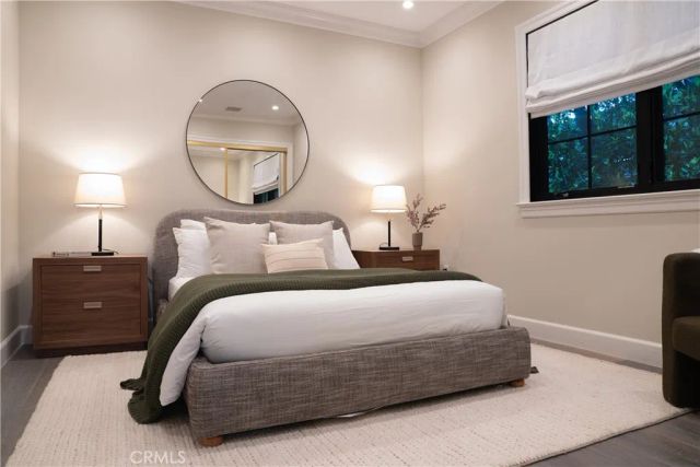 2520 La Condesa Drive, Los Angeles, CA 90049