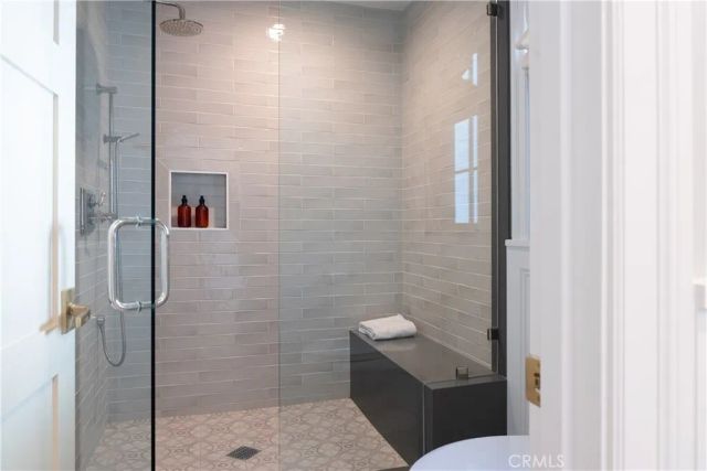 2520 La Condesa Drive, Los Angeles, CA 90049