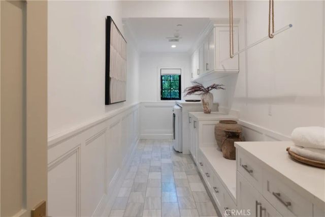 2520 La Condesa Drive, Los Angeles, CA 90049