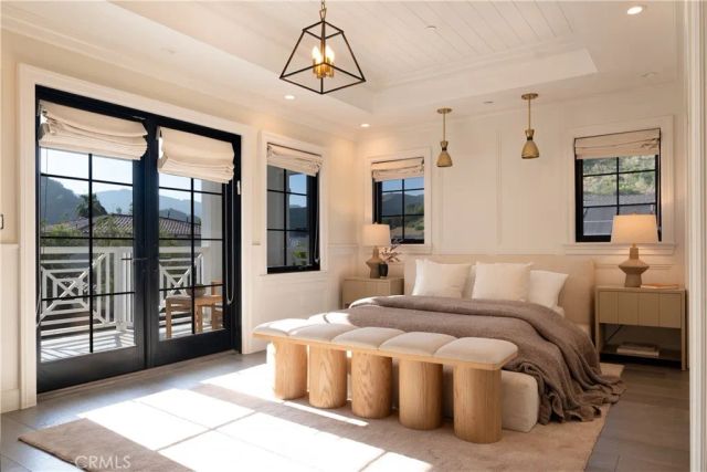 2520 La Condesa Drive, Los Angeles, CA 90049