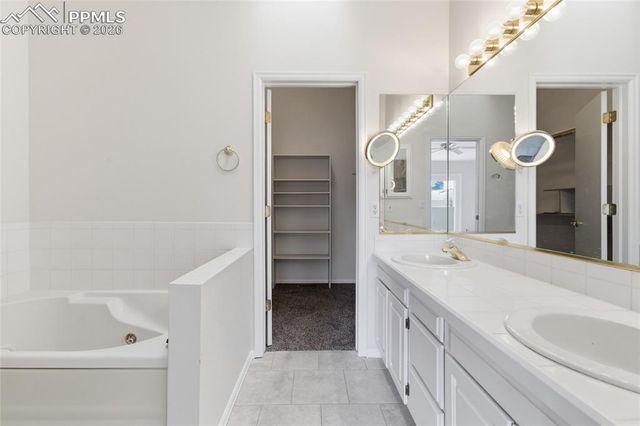 215 Luxury Lane, Colorado Springs, CO 80921