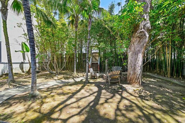 748 N Coast Highway 101, Encinitas, CA 92024