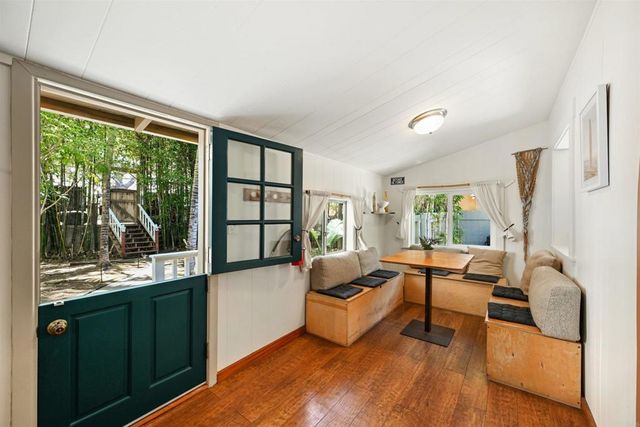 748 N Coast Highway 101, Encinitas, CA 92024