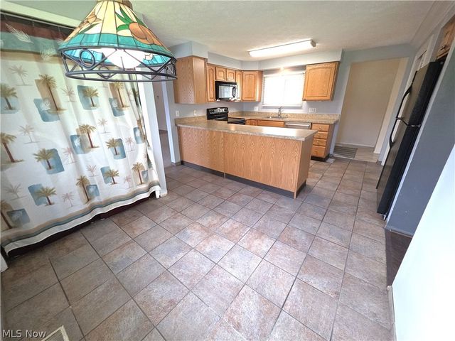 9061 Cranbrook Drive, Northfield, OH 44067